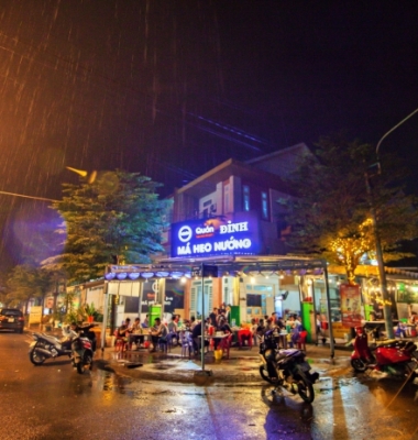 QUÁN ĐỈNH